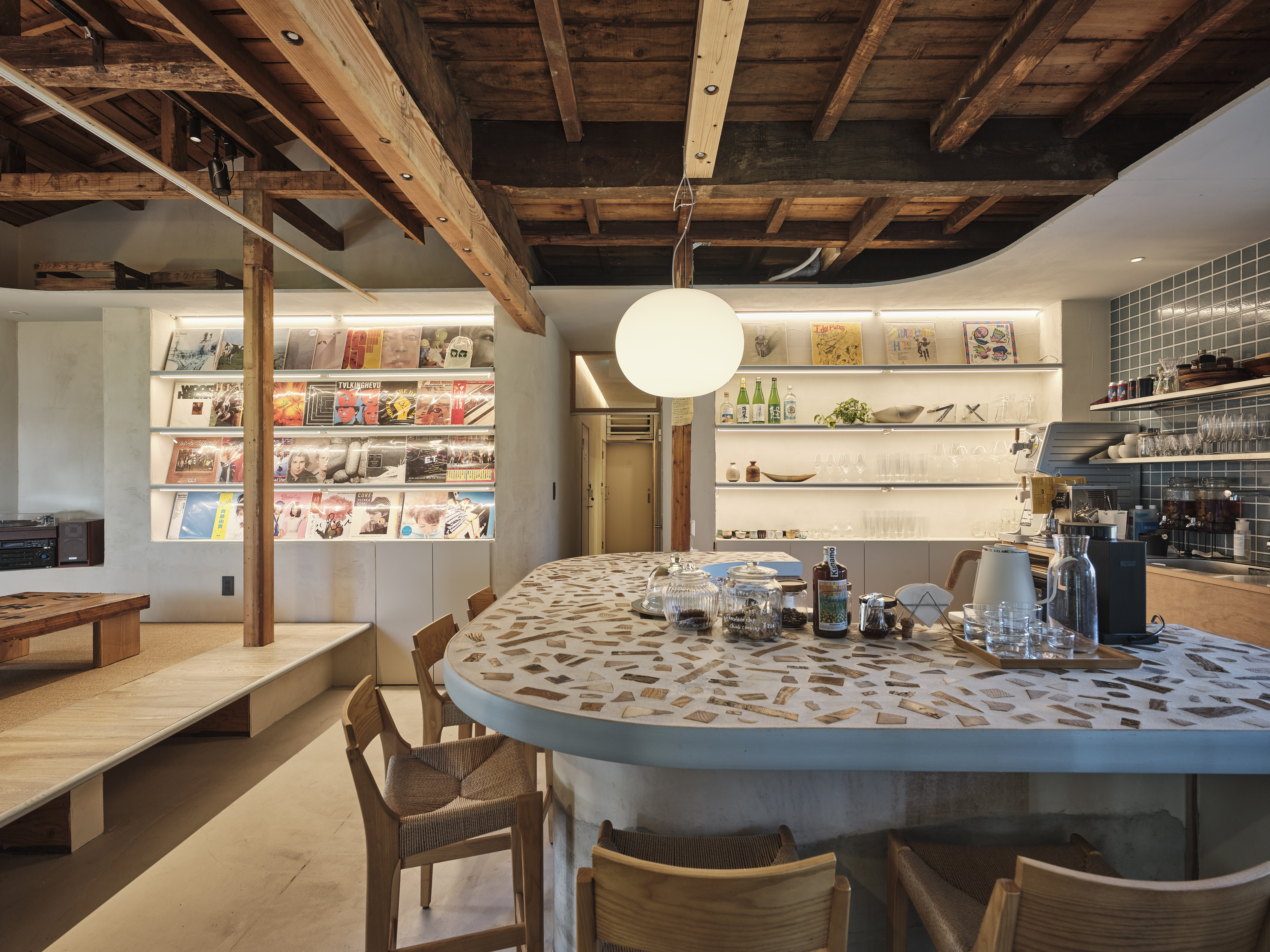 Gallery image for tipy